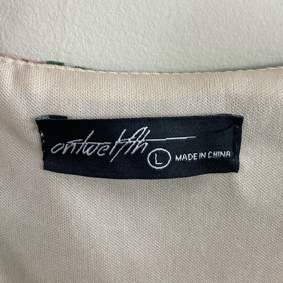 OnTwelfth Women’s Fully Lined Floral Velvet Burnout Strappy Tank Camisole Sz L‎ - Picture 10 of 16